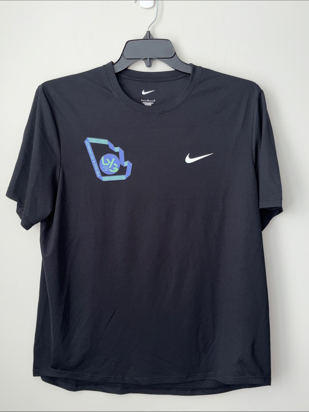 Nike Black Short-Sleeve Athletic Tee with Blue Accent Graphic